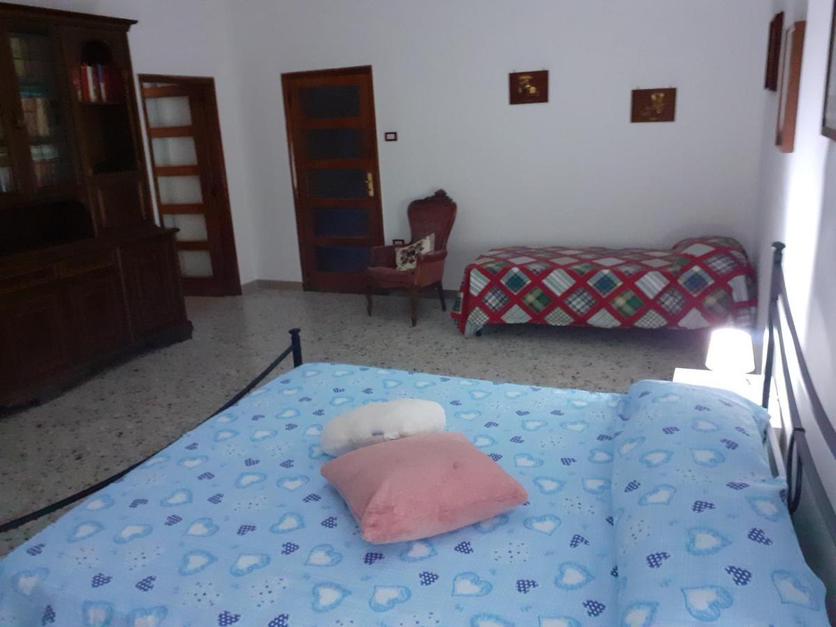 Bed and Breakfast A Casa Di Adele Казерта Экстерьер фото
